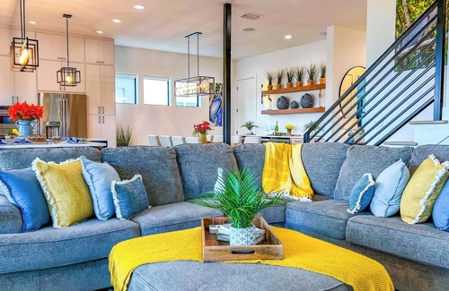 South Seminole Heights House | NEW-Riverbend Escape-Luxury Riverfront Oasis