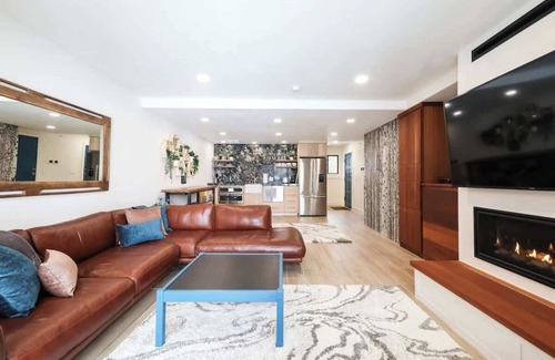 McCall Condo | NEW Romantic LakeView Studio Beach Pool, Modern