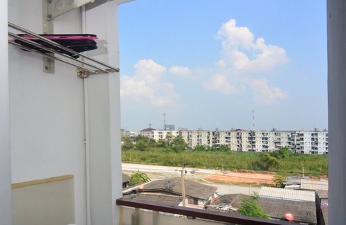 Lat Krabang Apartment | New room near Suvarnabhumi Airport&Paseo Mall with Pool and fitness!