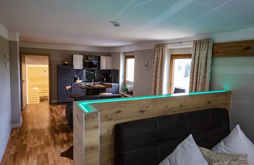Rommersheim Apartment | NEW - Sauna Suite HOFGUT HELD fantastic for those in love