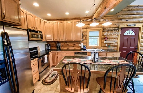 Alma Cabin | New! Secluded Log Cabin with Views & Hot Tub, Foosball, Wood Stove - Heavenly Homestead