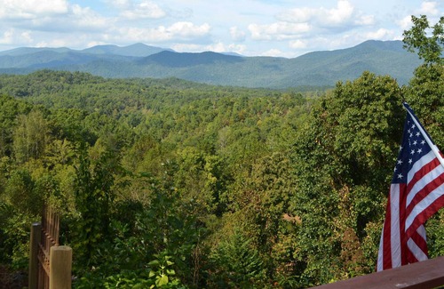 Robbinsville Cabin | NEW! Secluded Nantahala Forest Refuge w/Mtn Views