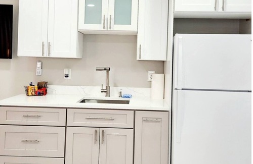 Bloomingdale Apartment | New! Serenity Villa. Cozy and modern. Enjoy Florida and rest happy!