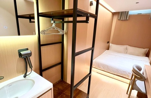 Tsim Sha Tsui Apartment | [New Serviced Apartment] modern & cozy - Unit E