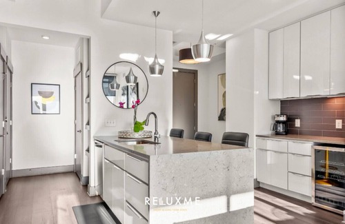 Second Ward Apartment | NEW Skyline Escape | A Reluxme High-Rise Experience🏙️