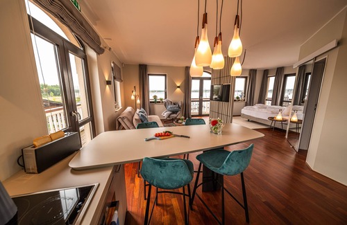 Bitterfeld Hotel | NEW: Sleep in Seensucht’s Resort - Admiral Suite
