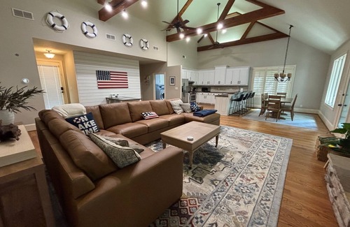 Dawsonville Cabin | New! Slice of Paradise on Lake Lanier