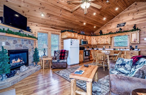 Wears Valley Cabin | NEW! Snuggle Bear Cabin in the Heart of the Smokies!