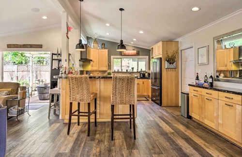 Bay Ho House | NEW! SoCal Couple's Sanctuary w/ Backyard Paradise