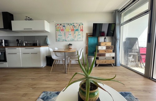 Quiberon Apartment | New south-facing seafront apartment (classified 3*) in a secure residence