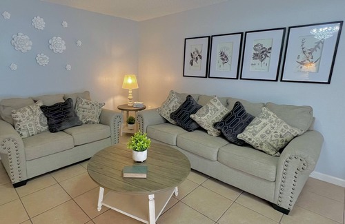 Lakeland House | NEW! Southeastern University Private Oasis w/ heated pool