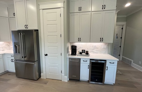Oxford House | New Southern Charmer w/screened in porch near Ole Miss & Oxford Square