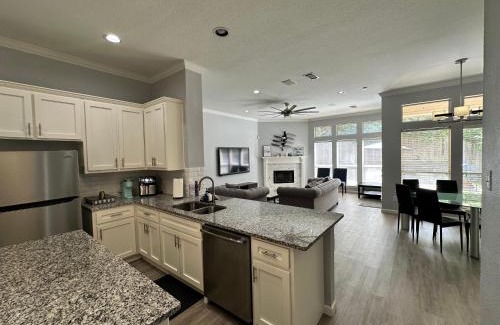 Garland House | New Spacious 5-bedroom Home for Large Family