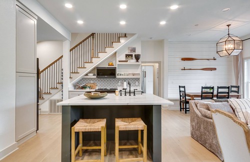 Coalmont House | ~New~ Spacious Lake House/Mountain House w/Heated Pool & 2 Hot Tubs