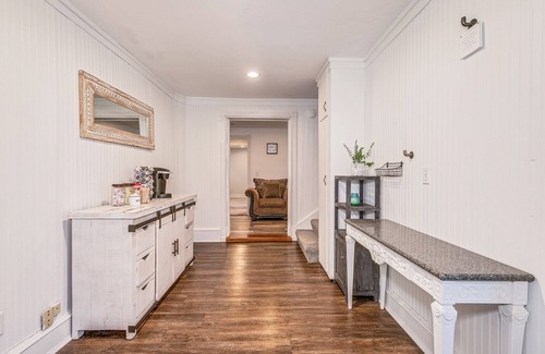 Greenfield House | NEW! Spacious Lakeside Home with WiFi and AC
