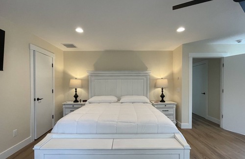 Winona Lake House | *NEW*Spacious Retreat in the Heart of Winona Lake