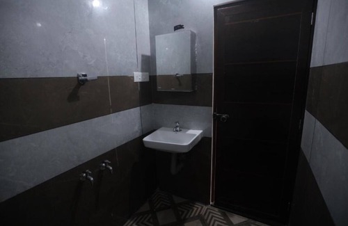 Kothamangalam Hotel | New Star Homes - Room 7