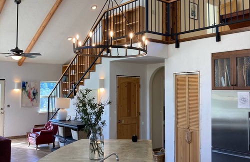 Willits House | NEW! Stellar Jay Valley oasis-pool & hot tub!