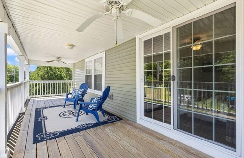 South Portland House | New: Stylish 4BR Retreat, Pet-Friendly Comfort, Close to Portland & Beaches