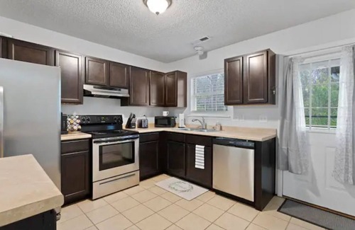 Jacksonville House | NEW Stylish🏡Home🌟near MCB Camp Lejeune