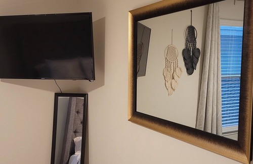 Missouri City House | New Stylish Mother-In-Law Suite With Full Bath 💫
