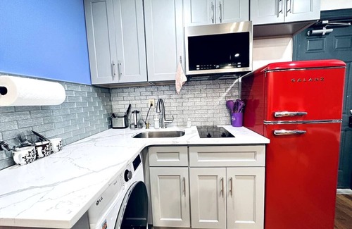 Graduate Hospital Apartment | New! Suite nearby Rittenhouse Square