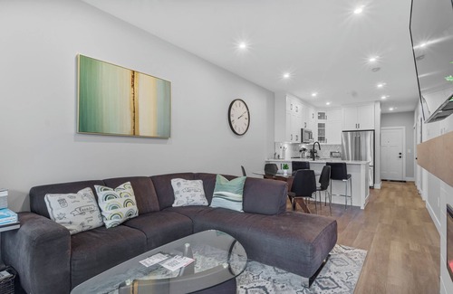 Harrison Hot Springs Condo | New Sweeping Lake Views 1BR + Den