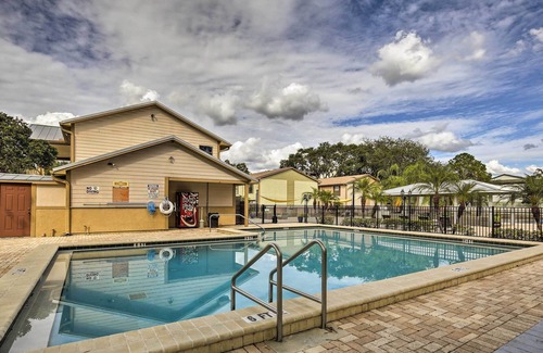 University House | NEW! Tampa townhome w / pool near top attractions!