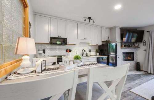 Mancelona House | New Tee & Ski Getaway Schuss Golf Ski Villa