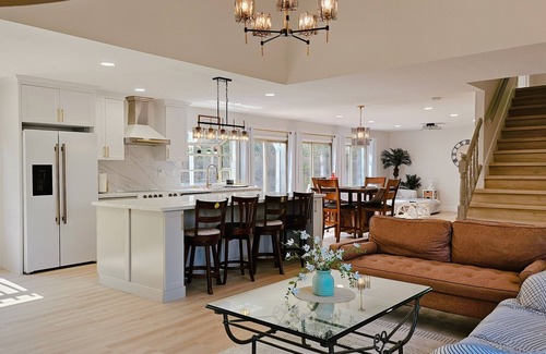 Fullerton House | NEW! Terrific 4-bedroom house in charming Fullerton