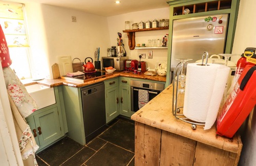 Knocklong Cottage | NEW THATCH FARM, pet friendly in Knocklong, County Limerick