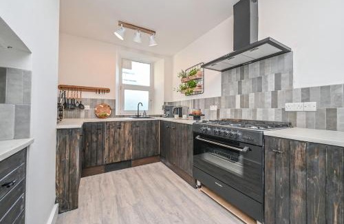Westward Ho Apartment | NEW! The Beach Apartment @ Culloden