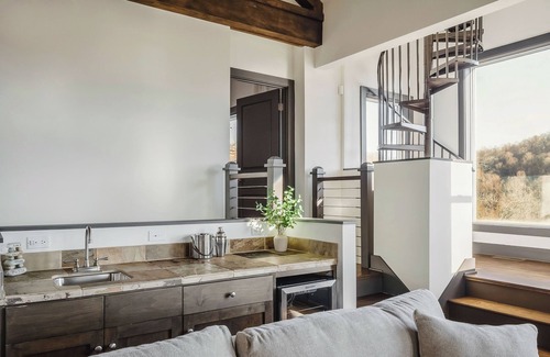 Smithville House | NEW! The Bungalow at Blue Water Bay