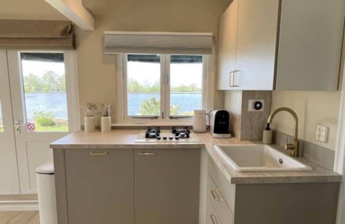 Baambrugse Zuwe Apartment | NEW- The Cabana- near Amsterdam