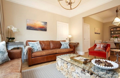 York House | NEW The City Escape: Luxury Townhouse with parking