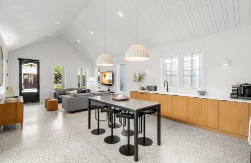 Historic Ybor House | NEW! The Humidor - 2 Epic, Luxury Ybor Townhomes, Steps to 7th Ave