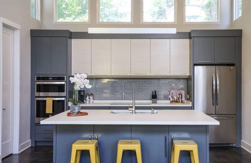 Wilmington House | New! The Mel~ Modern, Airy Cottage~5 Mins to Beach + UNCW