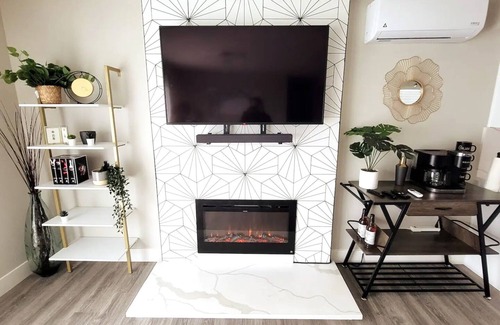 Vista House | *New* The Melrose Place 3Bd 2Ba, Fully Renovated