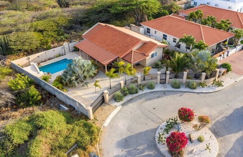 Kamay House | New The Most Amazing Pool in Aruba!