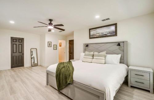 Stephenville House | NEW The Round Up, 4BR, Walk to TSU, Downtown