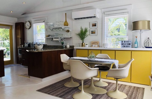 Bokeelia House | NEW! The “WATERSIDE” COTTAGE~With dockage