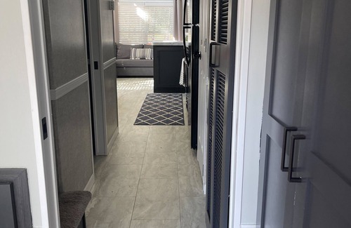 Keeling House | New Tiny Home 4 miles to VIR & close to Hyco Lake