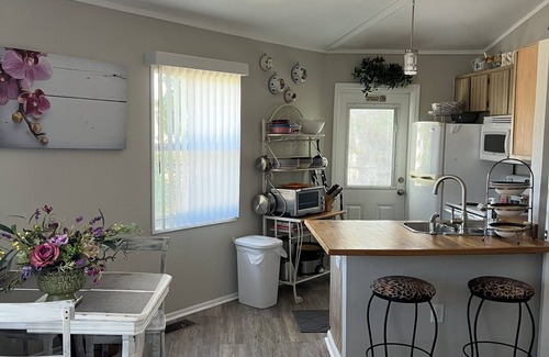 Crystal River Cottage | NEW TO MARKET read great reviews from my other properties Cute Cozy Home