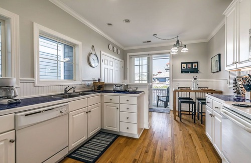 Bonito Boathouses House | New to rental market! Overlooking marina on Fripp Island
