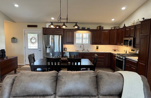 Westview House | New to the Market! Charming 3-bedroom Rough River lake home! In Westview KY!