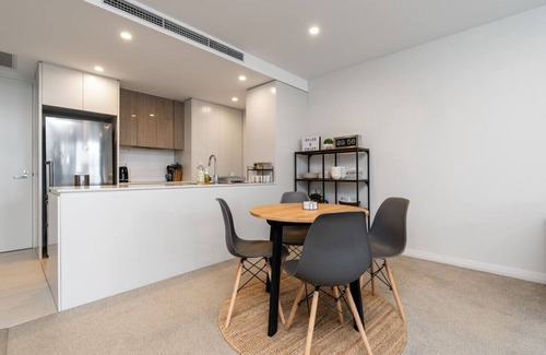 Barton Apartment | New to VRBO: 2BR apt in Governor Place: 4 mins to Foreshore!