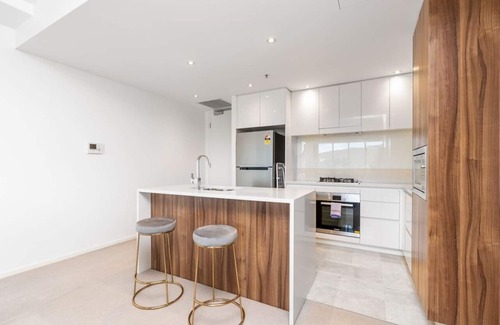 City East Apartment | New to VRBO: Fabulous 2BR/2BA Apartment in the Central District