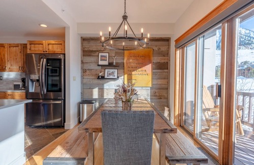 Crested Butte House | NEW TO VRBO! Black Bear 202-Luxury Condo/Walk to Slopes! Hot Tub Heated Garage.