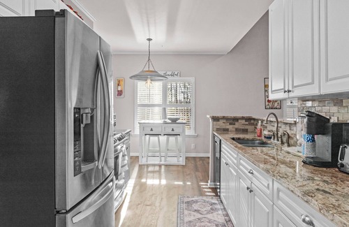 Jefferson House | New to Vrbo! Jefferson Poolside Escape w/pool!