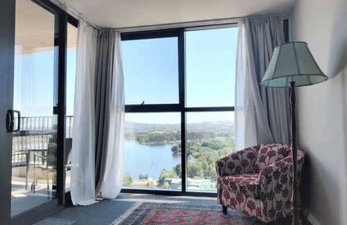 Belconnen Apartment | New to VRBO: Luxurious Apt with Serene Lake Views